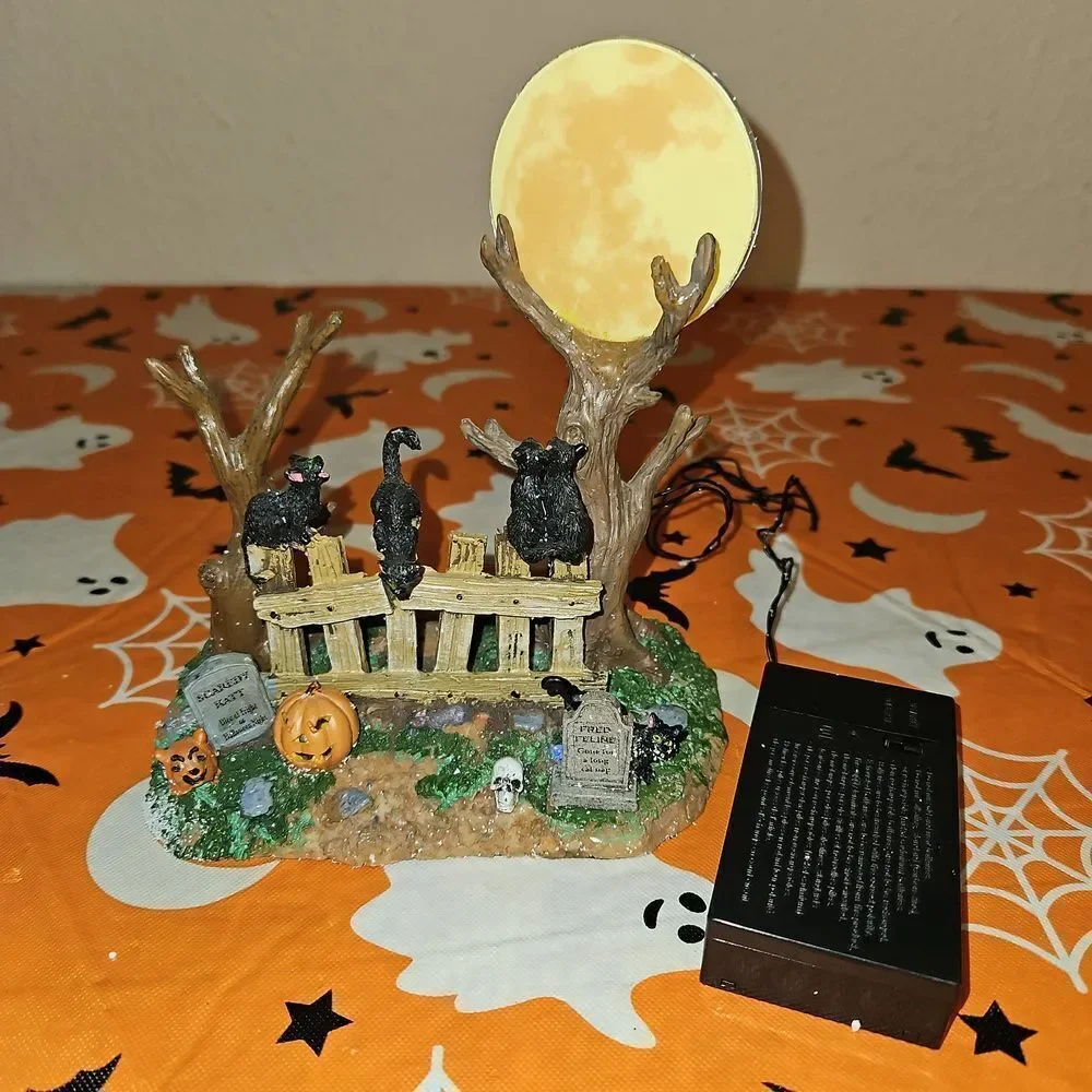 Lemax Spooky Town Happy Howl-o-ween Table Accent
